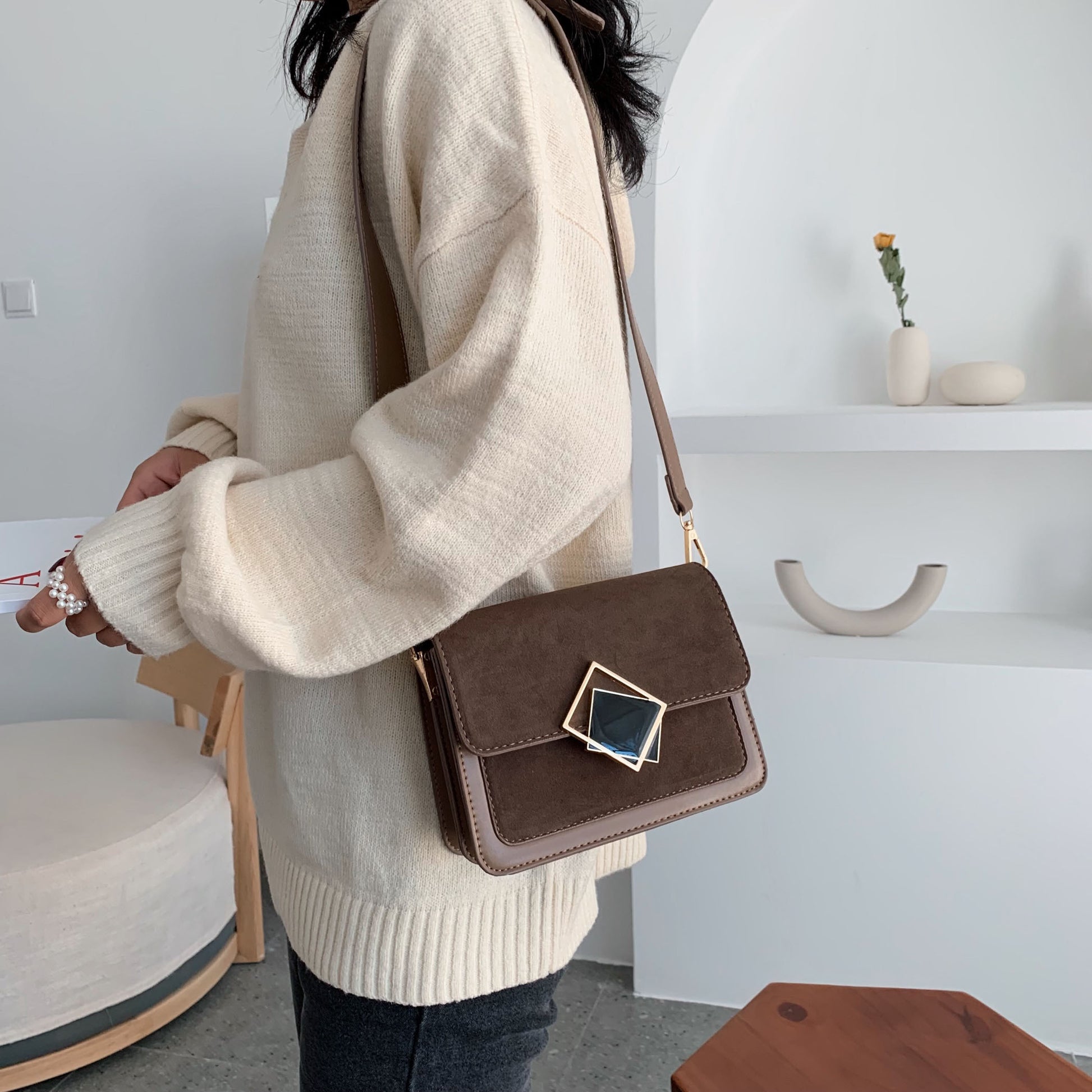 Lock diagonal female bag